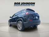 Used 2019 Jeep Cherokee Latitude Plus w/ Cold Weather Group image 5
