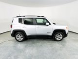 Used 2018 Jeep Renegade Latitude image 4