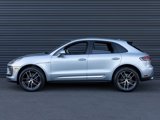 Used 2025 Porsche Macan image 2