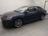 Used 2018 Volkswagen Passat 2.0T R-Line w/ R-Line Lighting Package image 2