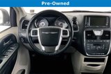 Used 2016 Chrysler Town & Country Touring image 5