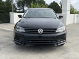 Used 2017 Volkswagen Jetta SE image 2