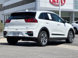 Used 2022 Kia Niro EX image 3