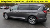 Certified 2023 Chrysler Pacifica Limited image 5