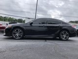 Used 2020 Toyota Camry SE image 3