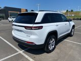 Certified 2022 Jeep Grand Cherokee Limited w/ Trailer Tow Prep Group (B) image 3