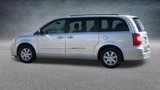 Used 2011 Chrysler Town & Country Touring image 4