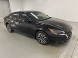 Used 2023 Nissan Altima 2.5 SV image 3