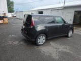 Used 2023 Kia Soul LX image 3