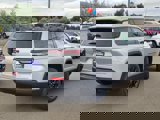 New 2025 Jeep Grand Cherokee L Laredo image 3