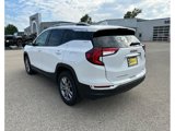 Used 2024 GMC Terrain SLT image 2
