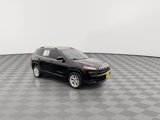 Used 2018 Jeep Cherokee Latitude Plus image 2