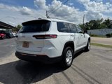 Used 2023 Jeep Grand Cherokee L Laredo image 5
