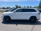 Used 2015 Jeep Grand Cherokee Summit image 2