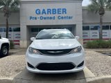 Used 2019 Chrysler Pacifica Touring-L image 2