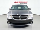 Used 2017 Dodge Grand Caravan SXT image 2