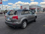 Used 2012 Kia Sorento LX w/ Convenience Pkg image 4