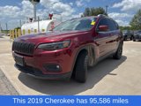 Used 2019 Jeep Cherokee Latitude Plus image 2