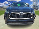 Used 2023 Toyota Highlander L image 2