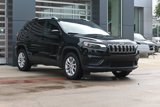 Used 2020 Jeep Cherokee Latitude w/ Cold Weather Group image 2
