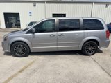 Used 2015 Dodge Grand Caravan SXT image 2