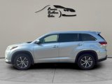 Used 2018 Toyota Highlander XLE image 3