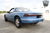 Used 1990 Buick Reatta Coupe image 3