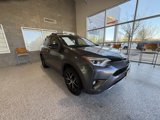 Used 2018 Toyota RAV4 SE image 2