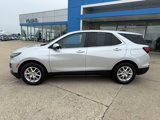 Used 2022 Chevrolet Equinox LT w/ Driver Convenience Package image 2