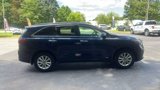 Used 2019 Kia Sorento LX w/ LX Convenience Package image 5