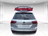 Used 2020 Volkswagen Tiguan SE w/ Panoramic Sunroof Package image 3