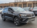 New 2024 Volkswagen Taos SE image 2