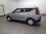 Used 2022 Kia Soul LX image 3