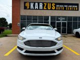 Used 2017 Ford Fusion SE image 2