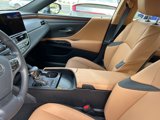 Used 2024 Lexus ES 300h w/ Premium Package image 6