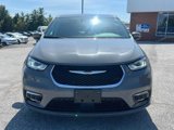 Used 2023 Chrysler Pacifica Touring-L image 2