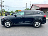 Used 2017 Kia Sorento AWD image 2
