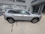 Used 2020 Jeep Cherokee Limited image 4