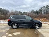Used 2018 Honda Pilot Touring image 2