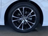 Used 2020 Toyota Camry SE image 5