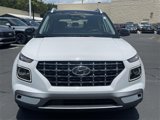 Certified 2022 Hyundai Venue Limited w/ Cargo Package image 2