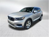 Used 2019 Volvo XC40 T5 Momentum image 2