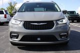 Used 2022 Chrysler Pacifica Touring-L image 3