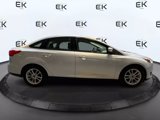 Used 2017 Ford Focus SE image 2