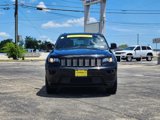 Used 2021 Jeep Grand Cherokee Laredo X image 2