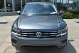 Used 2018 Volkswagen Tiguan SE w/ Panoramic Sunroof Package image 4
