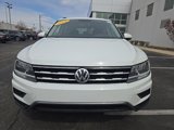 Used 2021 Volkswagen Tiguan SE w/ Panoramic Sunroof Package image 3