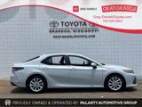 Used 2022 Toyota Camry LE image 3