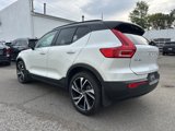 Used 2021 Volvo XC40 T5 R-Design image 2