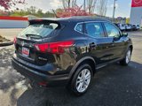Used 2018 Nissan Rogue Sport SV w/ SV All-Weather Package image 5